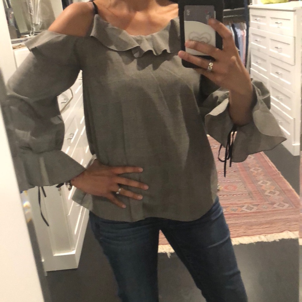 Cute tweet style off shoulder blouse